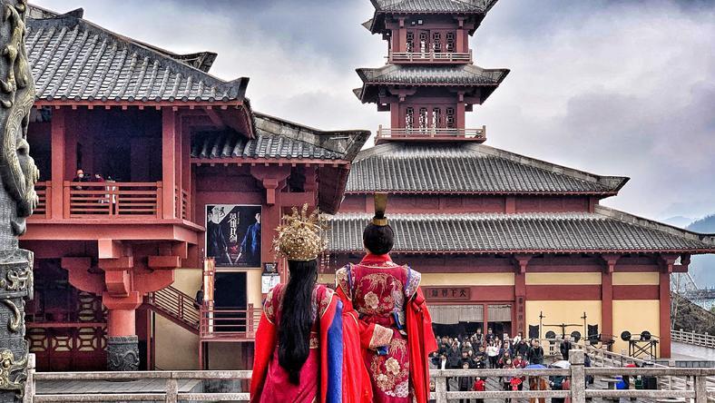 横店的“危与机”:零场租费能否自救成功?